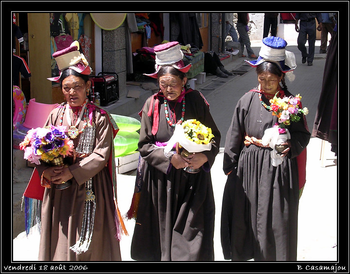 Habit traditionnel.jpg - Habit traditionnel ladakhi